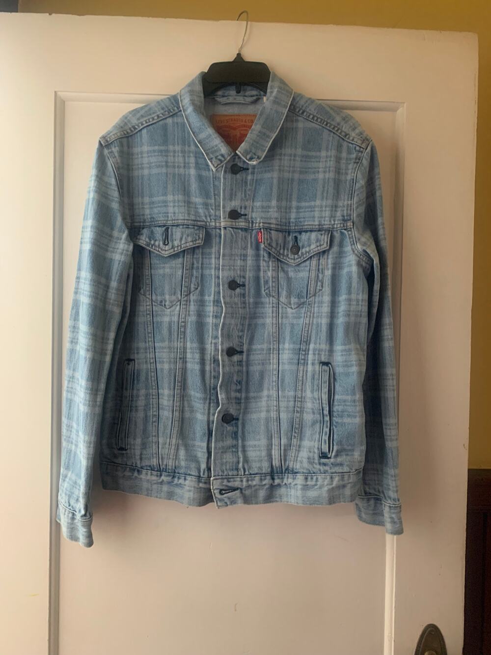Levi's Women's Blue Plaid Denim Jacket Size Large